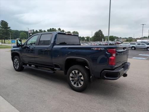 2022 Chevrolet Silverado 2500 Custom