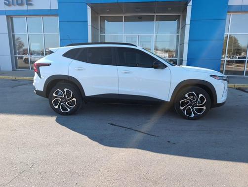 2025 Chevrolet Trax FWD 2RS