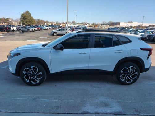 2025 Chevrolet Trax FWD 2RS