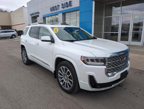 2023 GMC Acadia Denali