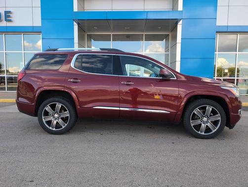 2017 GMC Acadia Denali