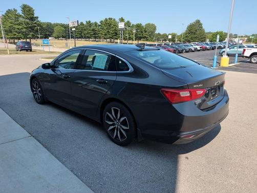 2017 Chevrolet Malibu 1LT