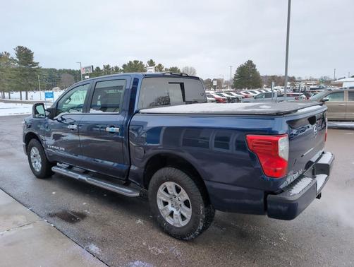 2018 Nissan Titan SV