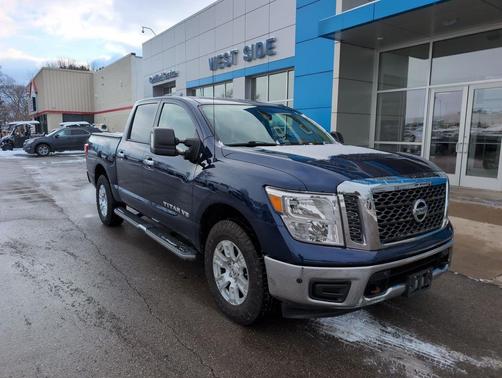 2018 Nissan Titan SV