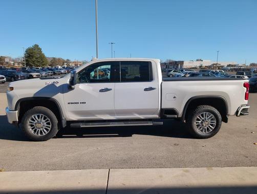 2022 Chevrolet Silverado 2500 High Country