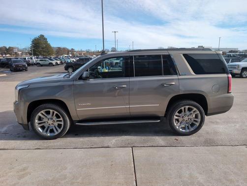 2019 GMC Yukon SLT