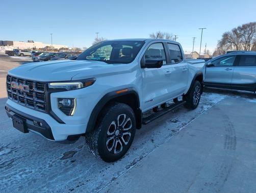 2023 GMC Canyon AT4