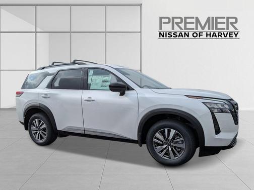 Everest White P 2026 Nissan Pathfinder SL