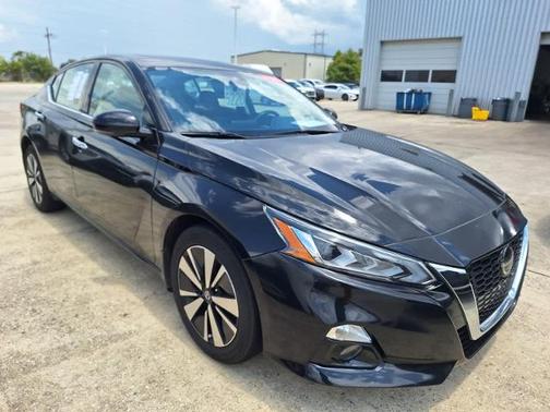 2022 Nissan Altima 2.5 SL