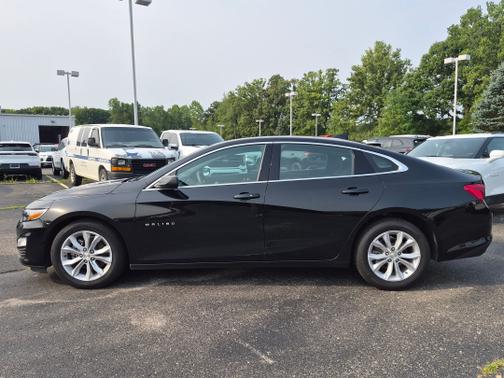 Mosaic Black Metallic 2024 Chevrolet Malibu 1LT