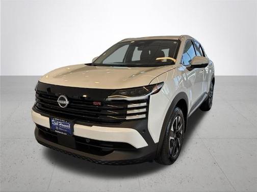 Aspen White Tricoat 2025 Nissan Kicks SR