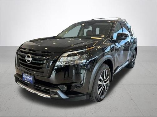 Black 2025 Nissan Pathfinder Platinum