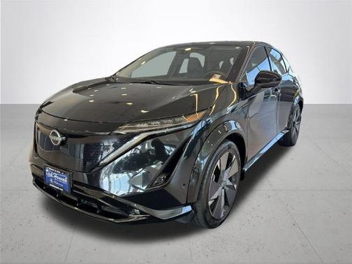 Black Diamond Pearl 2023 Nissan ARIYA PLATINUM+