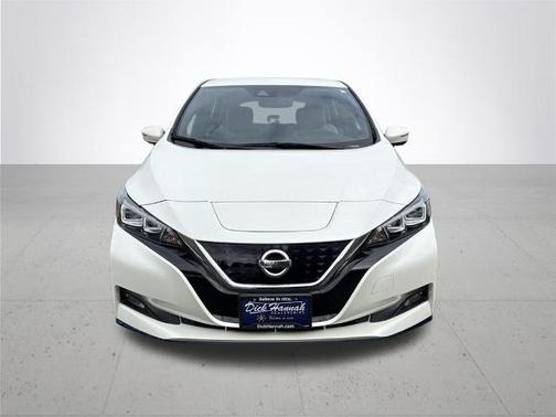 2022 Nissan Leaf SL PLUS