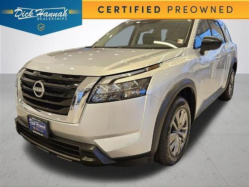 2024 Nissan Pathfinder S