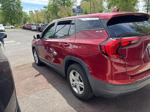 Red Quartz Tintcoat 2018 GMC Terrain SLE
