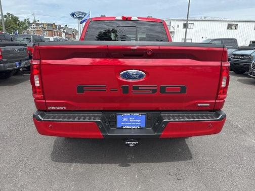 RAPID RED MET TINTED CC 2022 Ford F-150 XLT