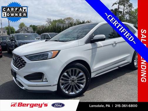 2022 Ford Edge Titanium