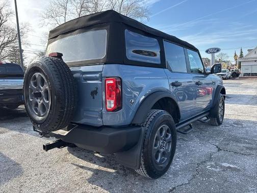 2023 Ford Bronco BASE