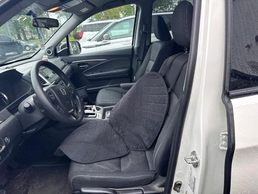 White Diamond Pearl 2019 Honda Ridgeline SPORT