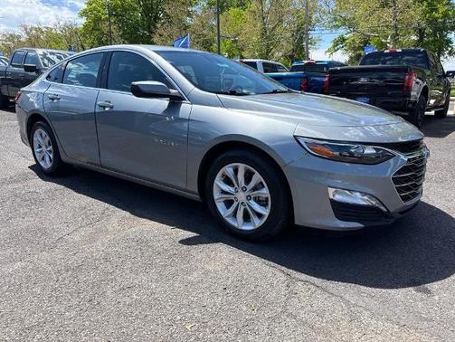 Sterling Gray Metallic 2024 Chevrolet Malibu LT W/1LT