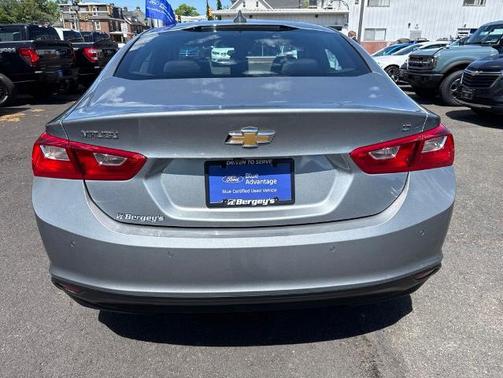 Sterling Gray Metallic 2024 Chevrolet Malibu LT W/1LT