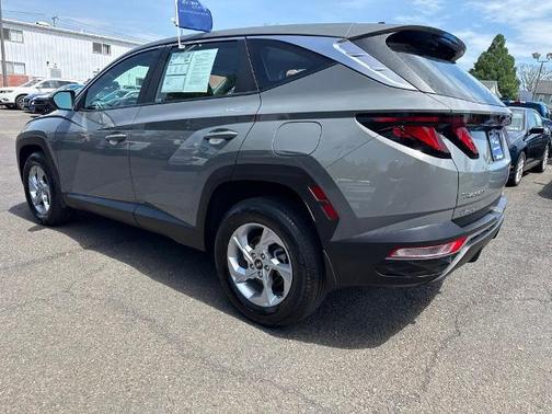 Gray 2024 Hyundai TUCSON SE