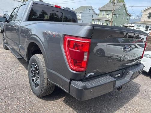 CARBONIZED GRAY METALLIC 2023 Ford F-150 XLT