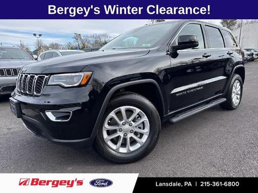 2022 Jeep Grand Cherokee LAREDO