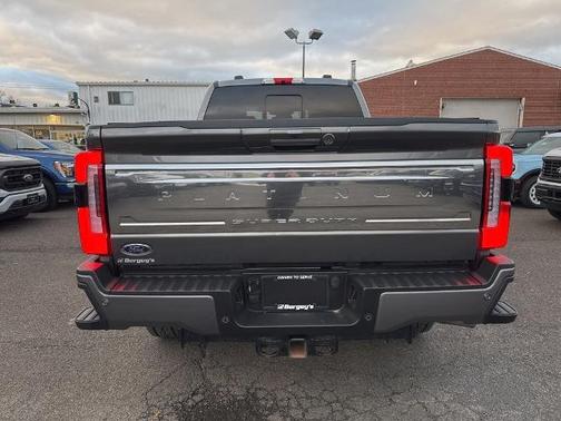 2023 Ford F-350 PLATINUM