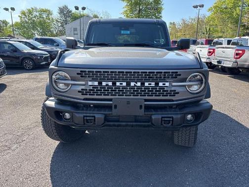 CARBONIZED GRAY METALLIC 2025 Ford Bronco BADLANDS