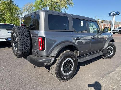 CARBONIZED GRAY METALLIC 2025 Ford Bronco BADLANDS