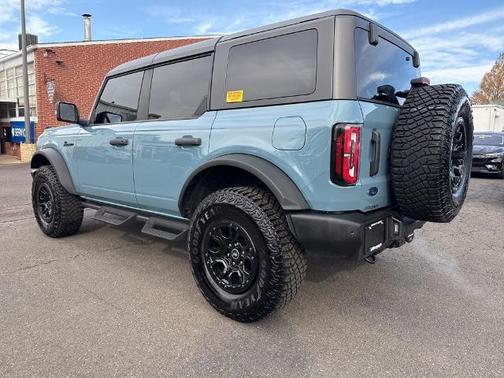 2023 Ford Bronco WILDTRAK