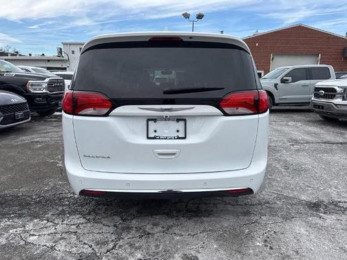 2019 Chrysler Pacifica TOURING L PLUS