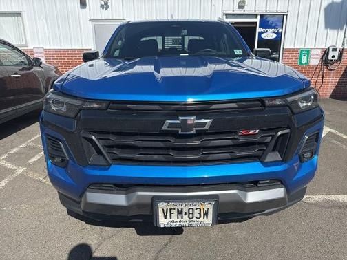 Glacier Blue Metallic 2024 Chevrolet Colorado Z71