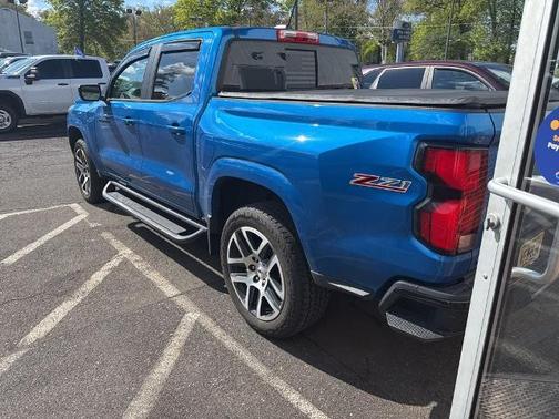Glacier Blue Metallic 2024 Chevrolet Colorado Z71