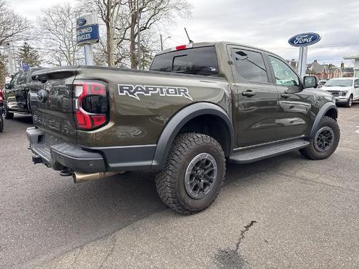 SHELTER GREEN 2024 Ford Ranger RAPTOR