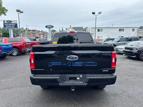 AGATE BLACK METALLIC 2023 Ford F-150 XLT