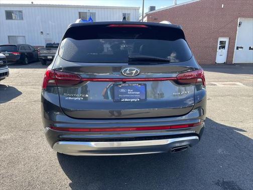 2022 Hyundai SANTA FE SE