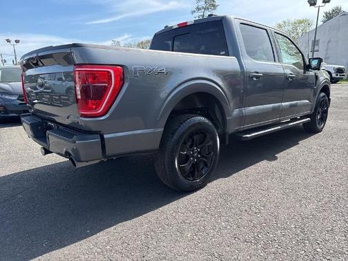 CARBONIZED GRAY METALLIC 2023 Ford F-150 XLT