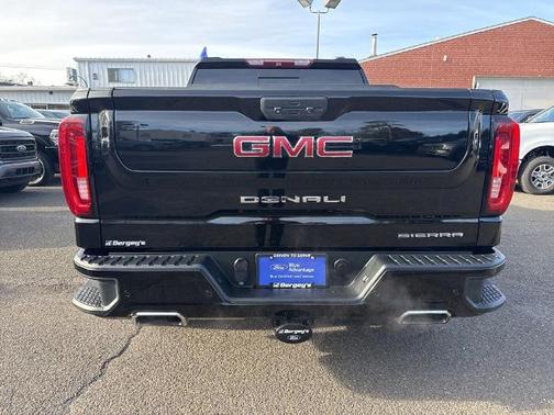 2019 GMC Sierra 1500 DENALI