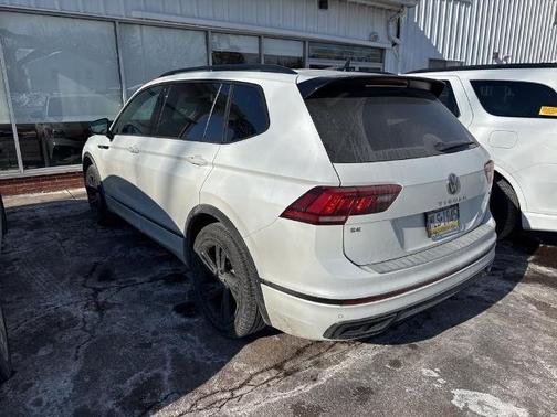 2024 Volkswagen Tiguan 2.0T SE R-LINE BLACK
