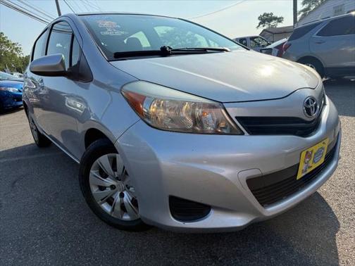 2014 Toyota Yaris LE