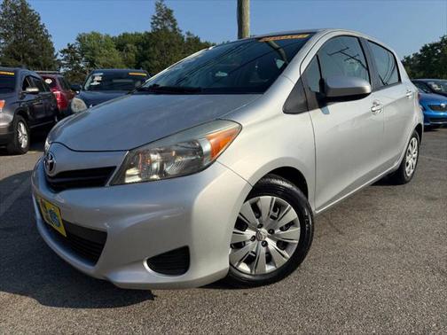 2014 Toyota Yaris LE