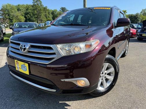 Sizzling Crimson Mica 2013 Toyota Highlander SE