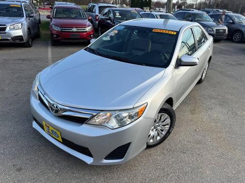 Classic Silver Metallic 2013 Toyota Camry LE