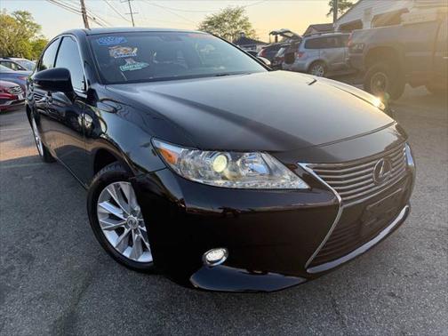 2014 Lexus ES 300h Base