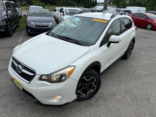 Satin White Pearl 2014 Subaru XV Crosstrek 2.0i Premium