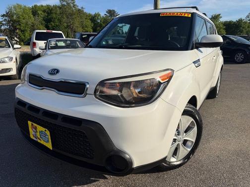 Clear White 2015 Kia Soul Base
