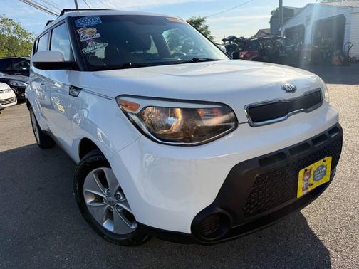 Clear White 2015 Kia Soul Base